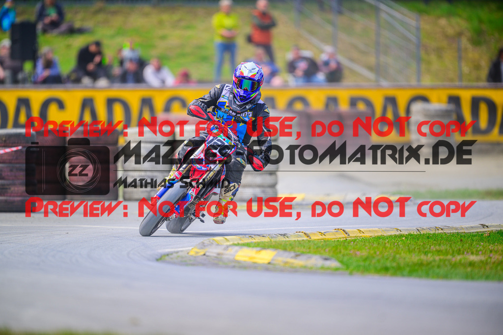 MaZZes_Fotomatrix_20250503_6007705_8443 | UE40