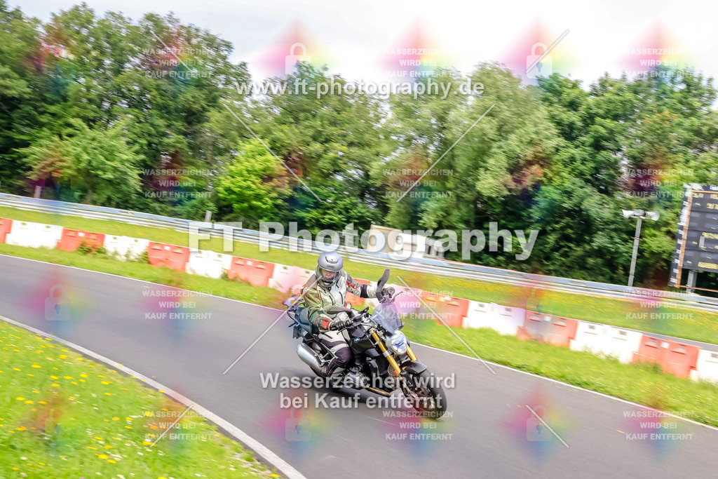 VBK-7253 | Hier findet Ihr Bilder von Touristenfahrten auf der Nürburgring Nordschleife oder von anderen Veranstaltungen die ich besucht habe. Viel Spass beim Durch Schauen 