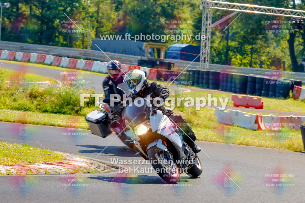 _MOT9143 | Hier findet Ihr Bilder von Touristenfahrten auf der Nürburgring Nordschleife oder von anderen Veranstaltungen die ich besucht habe. Viel Spass beim Durch Schauen 