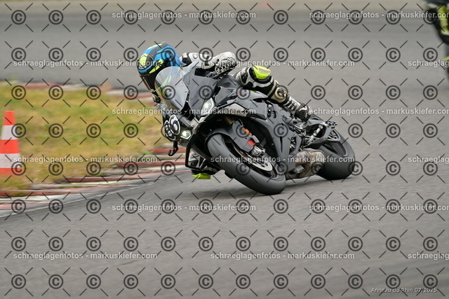 25bt05-1439 | markuskiefer.com - Realisiert mit Pictrs.com