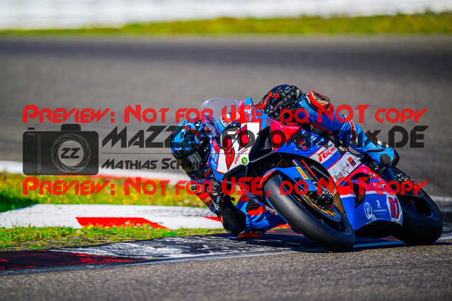 MaZZes_FotoMatrix_240901_6007705_6941 | SSP600