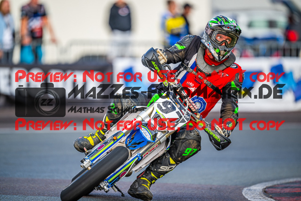 MaZZes_FotoMatrix_231001_5340 | UE40