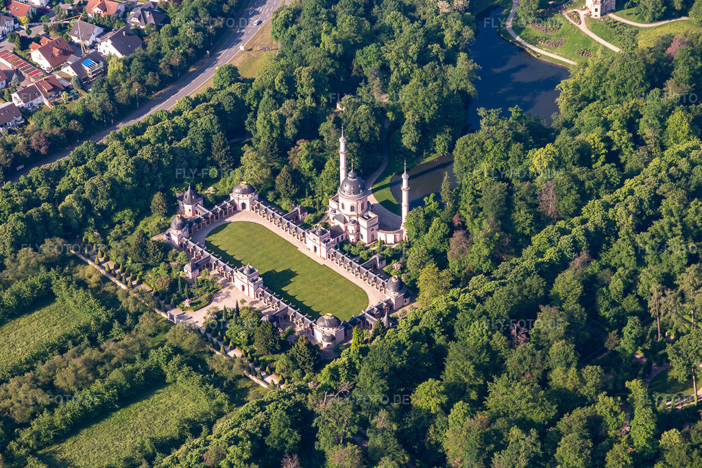 Luftbild: Moschee im Schlossgarten von Schwetzingen in Schwetzingen im Bundesland Baden-Württemberg in Deutschland. Foto: IMG_114237.jpg vom 26.05.2019 durch Werner Riehm/FLY-FOTO.de