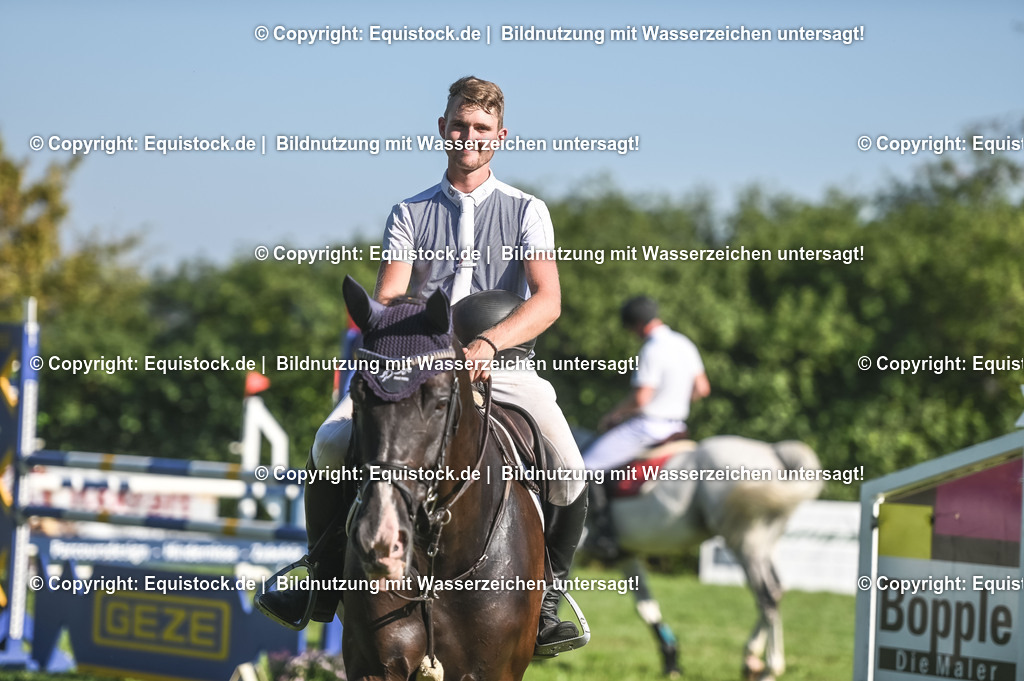 20230908_24_Springen_M_0082-2 | equistock