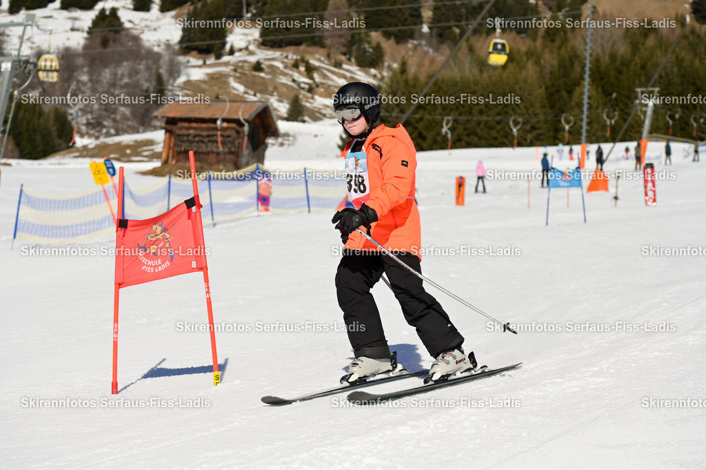 SRF_27.02.2026_234 | Skirennfotos,Serfaus,Fiss,Ladis,Kinderskirennen,Winter,Tirol,Oberland,skirace,SFL,feelfree,weil wir's genießen,ski,Ski,skifahren,Sonnenplateau, - Realisiert mit Pictrs.com