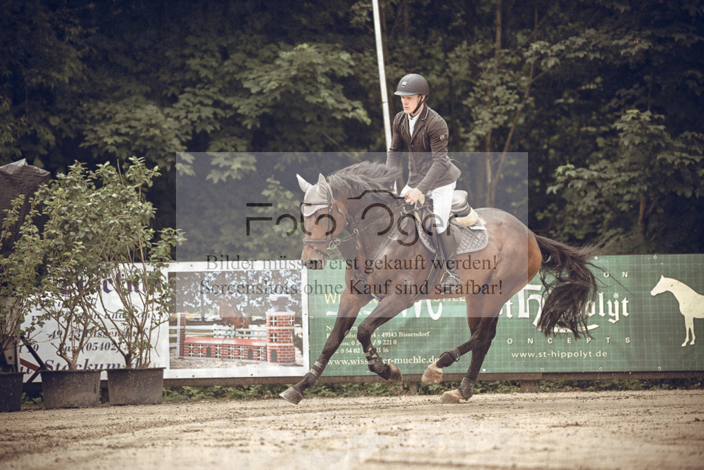 20240531-DOS_6472 | Entdecke hochwertige Reitturnierfotos von Foto Oger. Professionell, emotional und authentisch – jetzt Lieblingsmomente im Shop bestellen.Deutschlandweite Turnierfotografie. - Realized with Pictrs.com