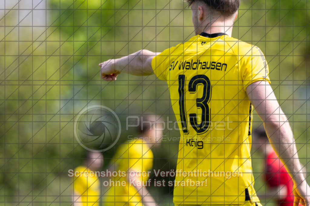20250427_150152_0069 | #,TSV Bad Boll (rot) vs. SV Waldhausen (gelb), Fussball, Landesliga 2 - wfv, 24. Spieltag, Saison 2024/2025, Rasenplatz, Erlengarten 37, 73087 Bad Boll, 27.04.2025 - 15:00 Uhr,Foto: PhotoPeet-Sportfotografie/Peter Harich