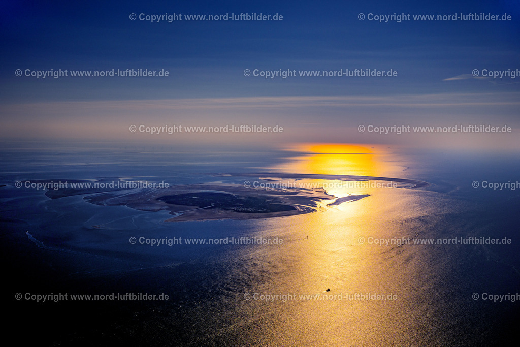 Scharhörn_Nigehörn_Riff_Sonnenuntergang_ELS_8335280824 | NIGEHöRN 28.08.2024 Nigehörn und Scharhörn in der Nordsee im Wattenmeer vor Cuxhaven im Bundesland Hamburg, Deutschland. // Nighorn and Scharhoern in the North Sea in the Wadden Sea off Cuxhaven in the state Hamburg, Germany. Foto: Martin Elsen