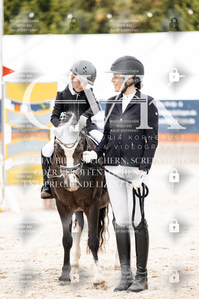 CK907449 | Turnierfotografie Pferdefotografie Trier Rheinland-Pfalz Pferdesport Reitsport Tierfotografie Sportfotografie Pferdevideo Pferdevideografie Equestrianvideography equestrianphotography  - Realisiert mit Pictrs.com