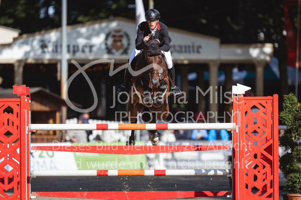 240915_OWLCh_MT-407 | Deine schönsten Turniermomente als professionelle Fotos! Entdecke hochwertige Pferdesport-Fotografie im Online-Shop. Jetzt Fotos finden & bestellen!
