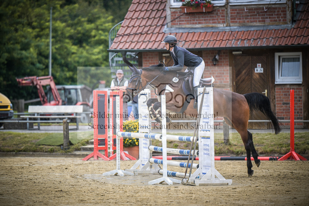 DOS_1536 | Entdecke hochwertige Reitturnierfotos von Foto Oger. Professionell, emotional und authentisch – jetzt Lieblingsmomente im Shop bestellen.Deutschlandweite Turnierfotografie. - Realisiert mit Pictrs.com