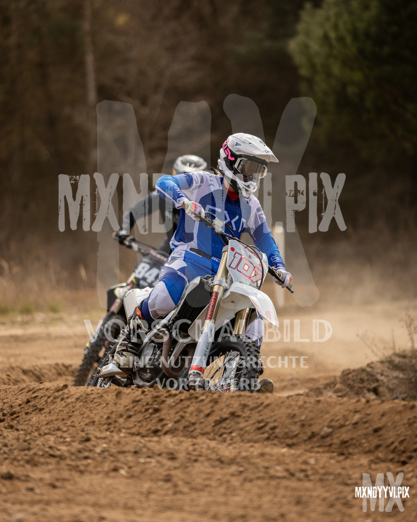 866A1732 | mxndyyvipix