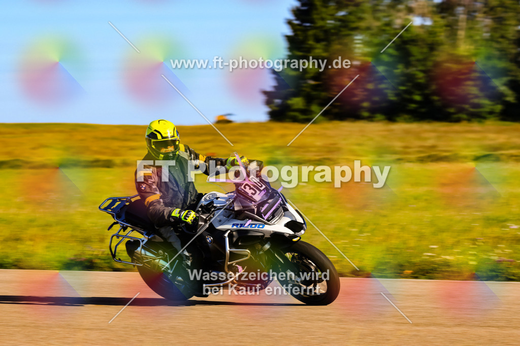 030-1344 | Hier findet Ihr Bilder von Touristenfahrten auf der Nürburgring Nordschleife oder von anderen Veranstaltungen die ich besucht habe. Viel Spass beim Durch Schauen 