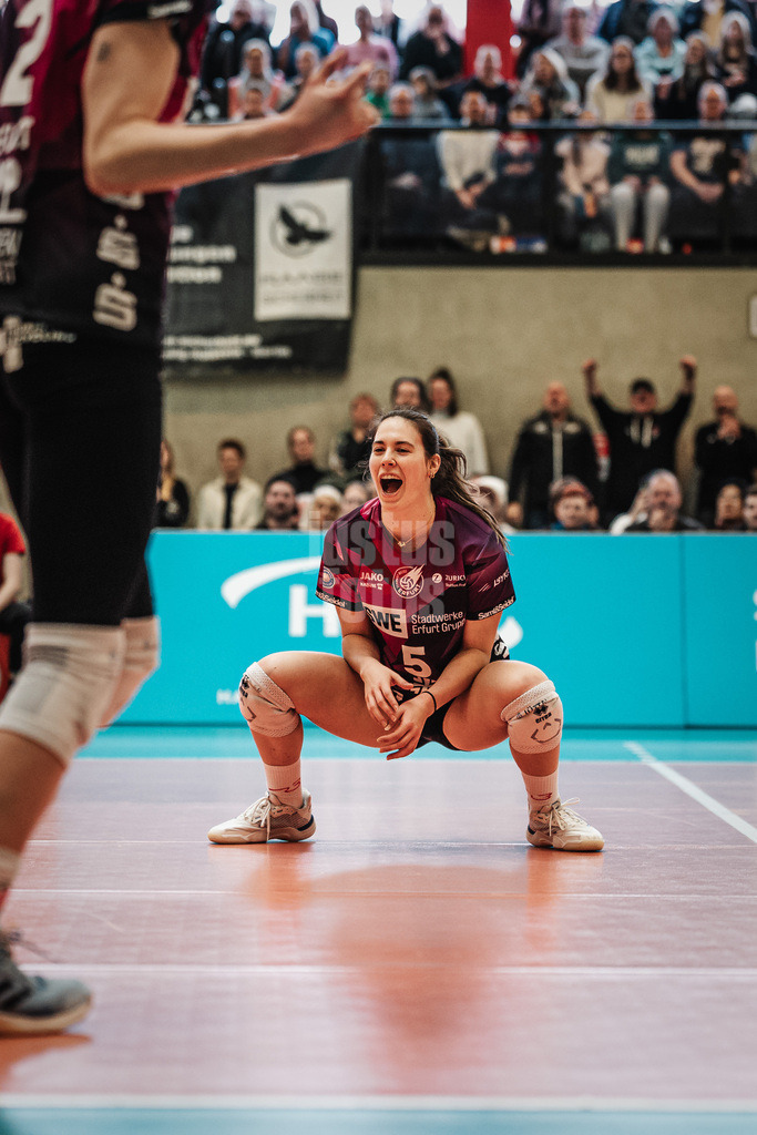 Volleyball | Frauen | Saison 2025/2026 | Volleyball Bundesliga | ETV Hamburger Volksbank Volleys vs. Schwarz-Weiß Erfurt | 15.02.2026 | Emilie Respaut (#5, Schwarz-Weiß Erfurt) jubelt