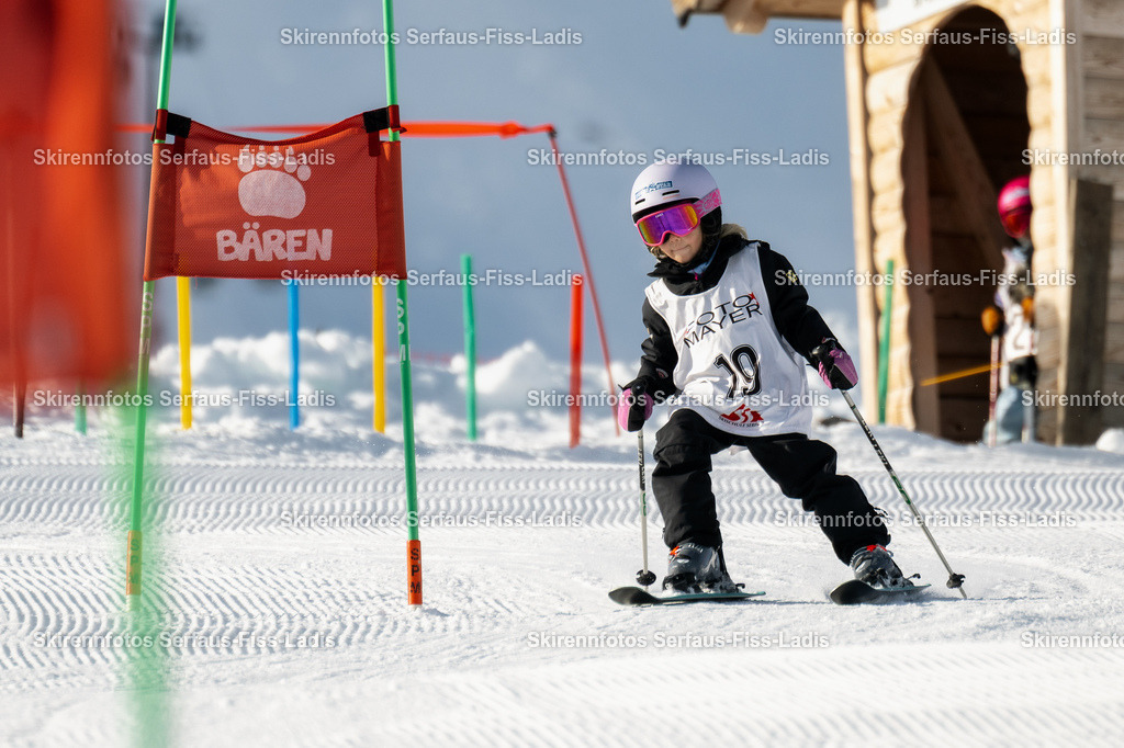 SRS_12.12.2025_0082 | SRS_12.12.2025_0082 - Realisiert mit Pictrs.com