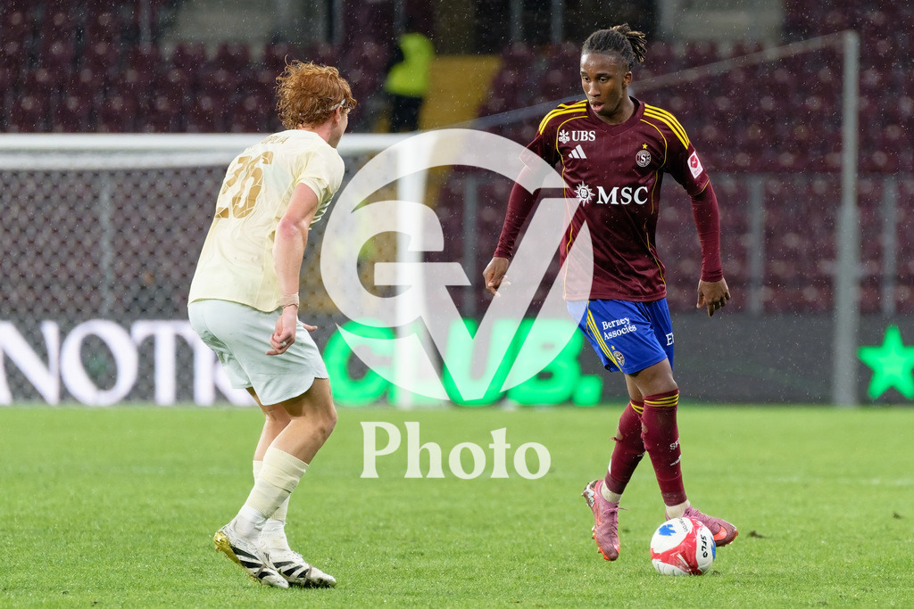 UEFA Conference League Play-offs 2nd leg - Servette FC v FC Shakhtar Donetsk | Keyan Varela (29 Servette FC) in action (close up)  during the UEFA Conference League Play-offs 2nd leg match between Servette FC and FC Shakhtar Donetsk at Stade de Geneve in Geneva, Switzerland