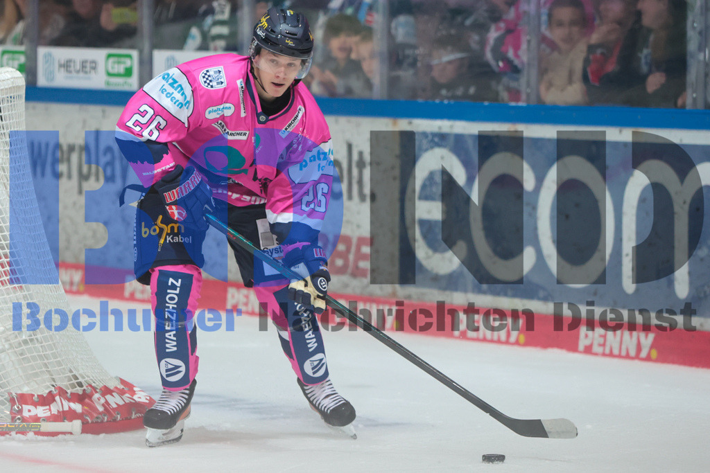 SES_ISEDRE20251010-13 | bond - Realisiert mit Pictrs.com