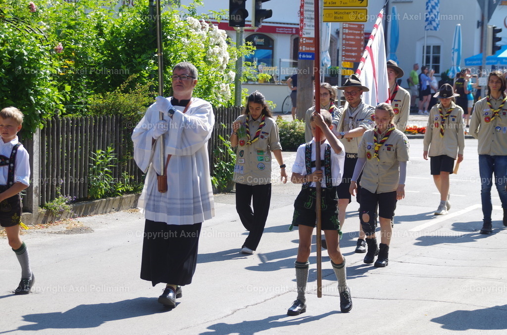 IMGP3931 | fotografiert von Axel PollmannLeonhardi Wallfahrt Benediktbeuern und Murnau, Fronleichnam, Fasching, Landschaft im Loisachtal und Benediktbeuern  - Realisiert mit Pictrs.com