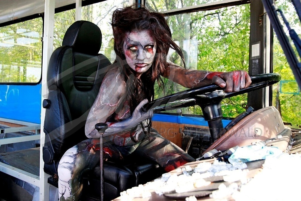 Bodypainting-ENDZEIT_1804 | #006 | Modell: Ilka | Foto: Tschiponnique Skupin - Realisiert mit Pictrs.com