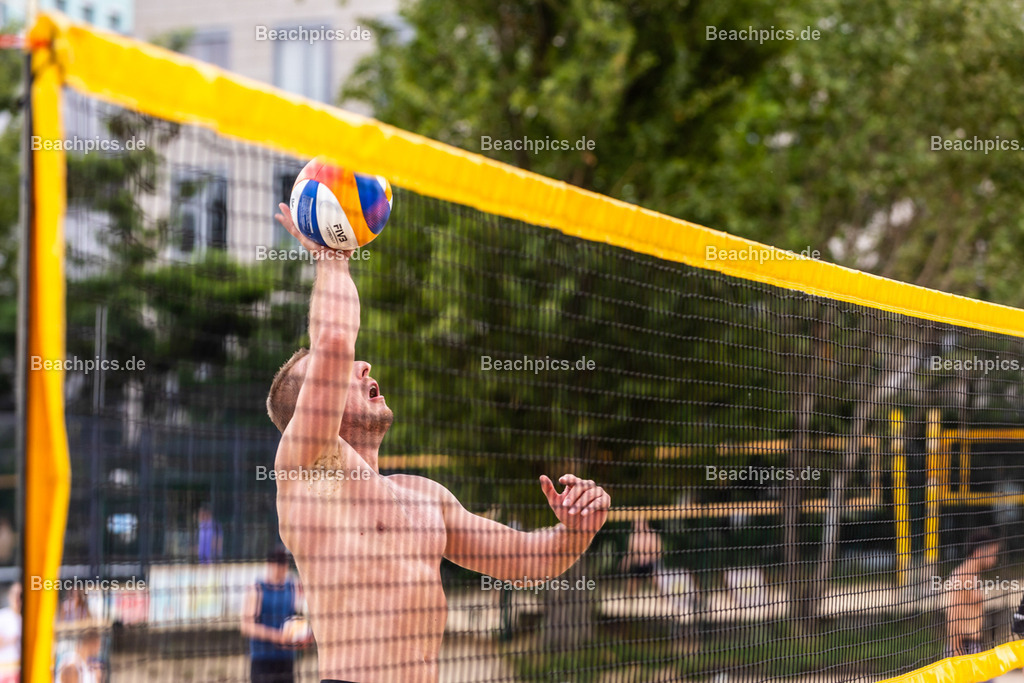 2024-00101174-Beach-Tour-Berlin-Brandenburg-A-Turnier | 01.06.2024; Berlin Foto: Gerold Rebsch - www.beachpics.de