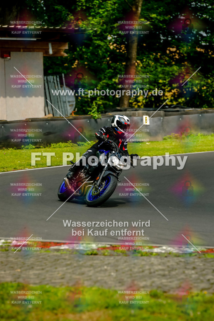 VBK-4493 | Hier findet Ihr Bilder von Touristenfahrten auf der Nürburgring Nordschleife oder von anderen Veranstaltungen die ich besucht habe. Viel Spass beim Durch Schauen 