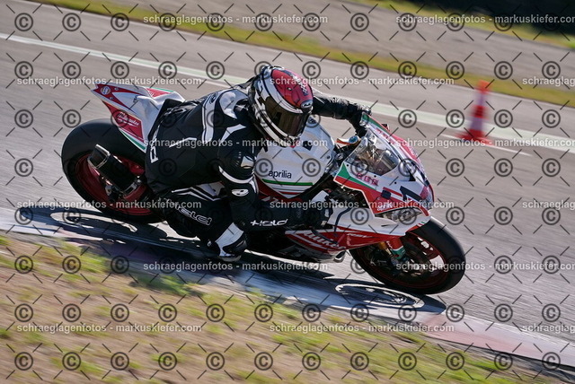 26bt05-0002 | markuskiefer.com - Realisiert mit Pictrs.com