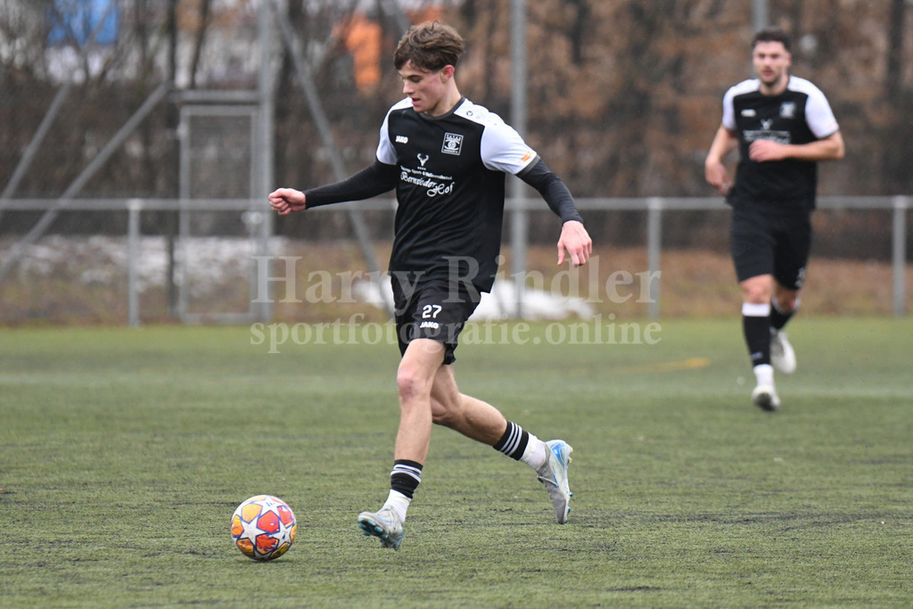 Testspiel SpVgg GW Deggendorf : TV Schierling | Felix Rem (SpVgg GW Deggendorf #27) eigene Jugend - Realisiert mit Pictrs.com
