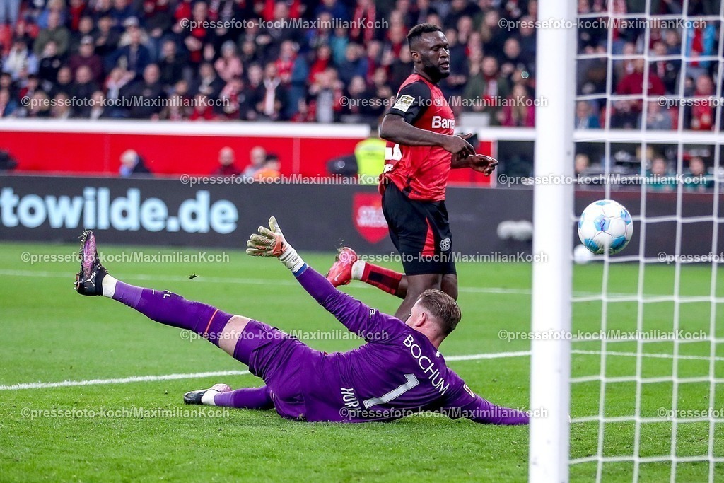 B0428032501072 | 28.03.2025, Fußball, Bayer 04 Leverkusen - VfL Bochum, 1. Fußball Bundesliga, 27. Spieltag, BayArena, Saison 2024 2025: Torjubel nach dem Tor zum 3:1 durch Torschütze Amine Adli (Bayer04 Leverkusen #21) DFB regulations prohibit any use of photographs as image sequences and or quasi-video.
