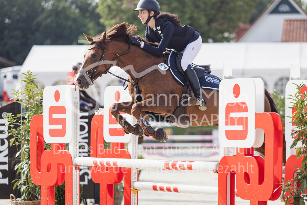 250710_BHO_Stil-A1-1-101 | Deine schönsten Turniermomente als professionelle Fotos! Entdecke hochwertige Pferdesport-Fotografie im Online-Shop. Jetzt Fotos finden & bestellen!