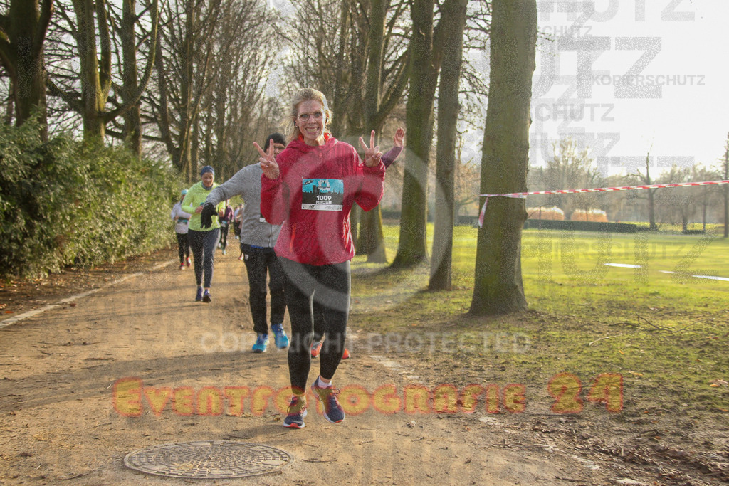 241231_1023_EV4_4100 | Sportfotografie im Rhein-Sieg Kreis, Köln, Bonn, NRW, Rheinland Pfalz, Hessen, etc. Unser Tätigkeitsfeld umfasst den Laufsport vom Volkslauf über den Marathon, Duathlon, Triathon bis zum Ultralauf wie Kölnpfad Ultra oder Schindertrail.