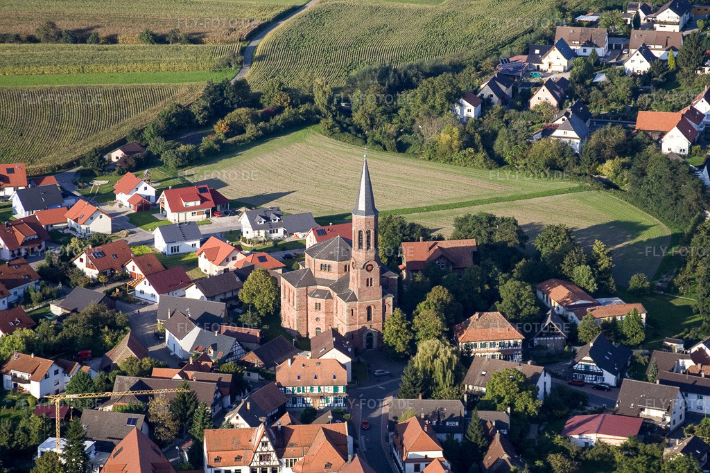 Luftbild: Kirche Rheinbischofsheim im Ortsteil Rheinbischofsheim in Rheinau im Bundesland Baden-Württemberg in Deutschland. Foto: IMG_8156.jpg vom 15.09.2007 durch Werner Riehm/FLY-FOTO.de