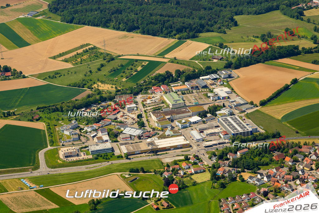 Das Luftbild zeigt Gewerbegebiet Backnang - Die Luftaufnahme wurde 2023 vom UL-Flugzeug aus erstellt ( keine Drohne ) - Hochauflösende Luftaufnahme - Für grossformatige Ausdrucke geeignet. Die Geschenkidee !Mit Lizenz und Bildrechte bestellbar