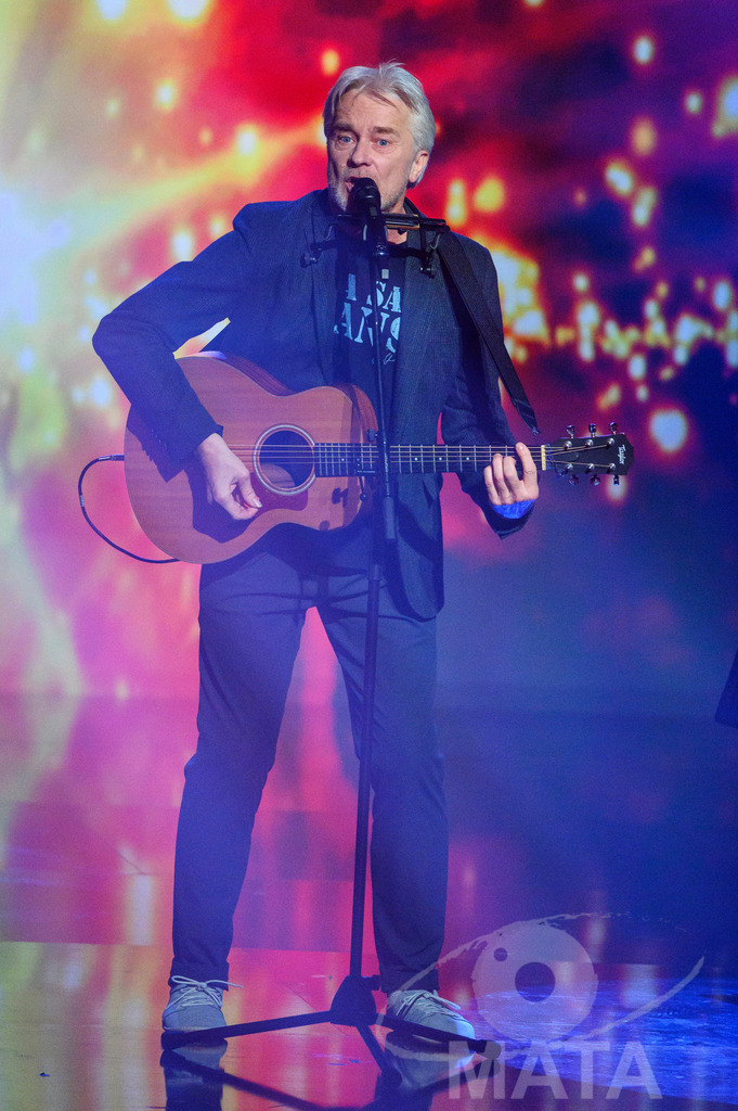 _DWA1406 | Werner Schmidbauer bei '30 Jahre Sternstunden-Gala 2023' in der Frankenhalle. Nürnberg, 15.12.2023 - Realisiert mit Pictrs.com