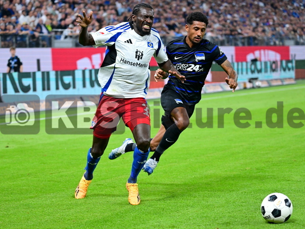 KBS Picture_HSV-HerthaBSC_052 | v.l. Jatta Bakery (HSV) , Dudziak Jeremy (Hertha BSC) ,Sportplatz :  Volksparkstadion, - Realisiert mit Pictrs.com