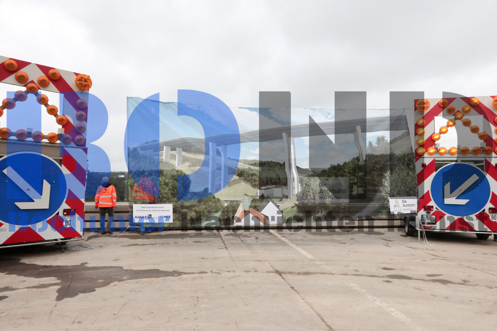  05.10.2023 - 
 | Sebastian Sendlak / Bochumer Nachrichtendienst (BOND) - Bochum AllgemeinStartsignal für den Neubau der Talbruecke Rahmede  - Realisiert mit Pictrs.com