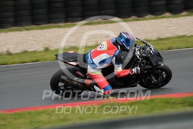 2024_07_06_PBK_33035 | Sportfotografie; SlowMotion; Video; Rennstrecke; Hafeneger; Speer; Racing; RSE; BMW; CBO; Trackday; Motorsportarena; Hockenheimring; Brno; Most; Barcelona; Valencia