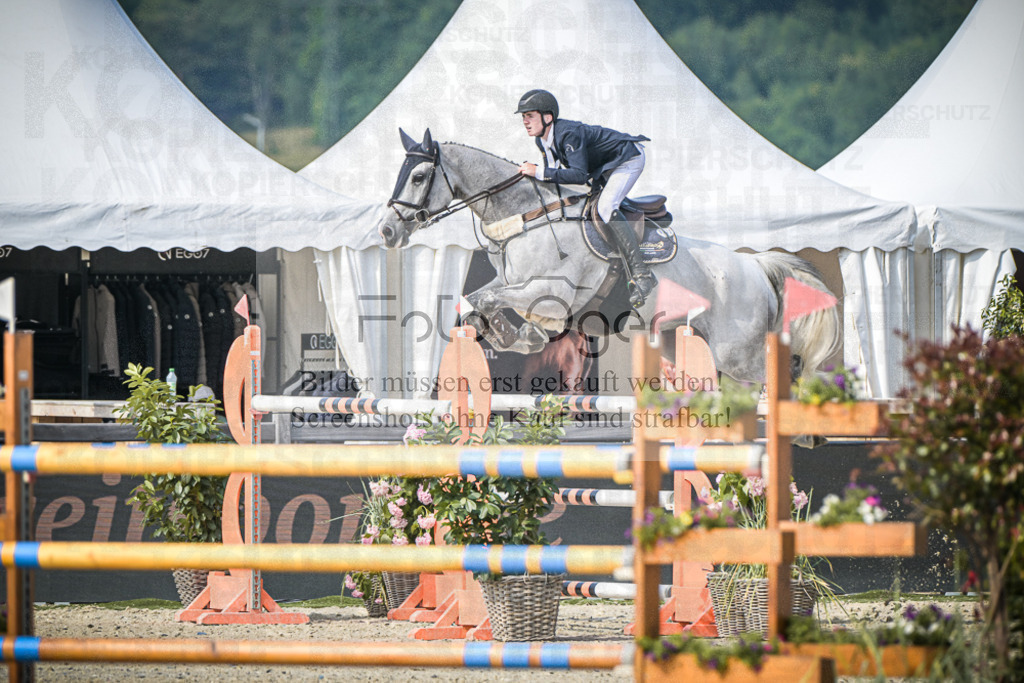 DOS_7605 | Entdecke hochwertige Reitturnierfotos von Foto Oger. Professionell, emotional und authentisch – jetzt Lieblingsmomente im Shop bestellen.Deutschlandweite Turnierfotografie. - Realisiert mit Pictrs.com