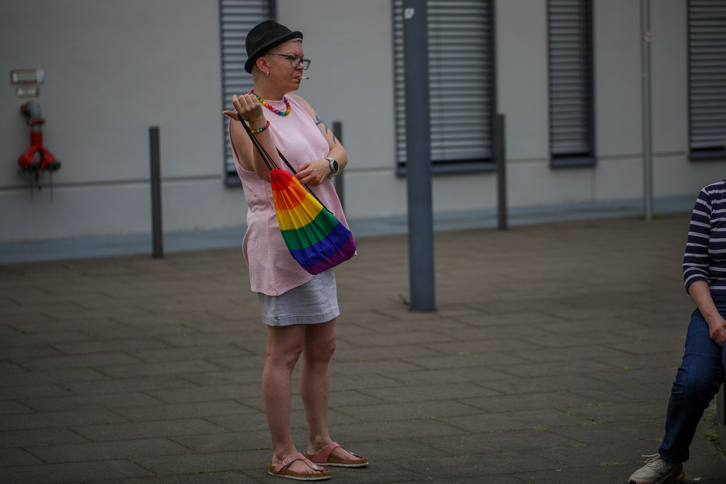 CSD_Moers_190725_142 | Bildergalerie von Sport-Ereignissen aber auch von weiteren spannenden Dingen - nicht nur vom Niederrhein. In Anlehnung an den bekannten Spruch von Hanns Dieter Hüsch heißt das Motto: "Niederrhein ist überall".  - Realisiert mit Pictrs.com