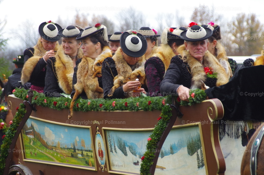 IMGP9445 | fotografiert von Axel PollmannLeonhardi Wallfahrt Benediktbeuern und Murnau, Fronleichnam, Fasching, Landschaft im Loisachtal und Benediktbeuern  - Realisiert mit Pictrs.com