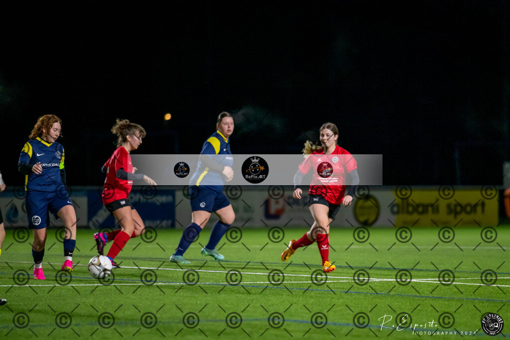 20240316_KS-Turnier Frauen 4. Liga 1730-1930_089 | Sport und Naturfotografie von Roberto Esposito zeigt echte Momente Bewegung und die Schönheit der Natur. Ausdrucksstarke Bilder schaffen Emotionen.