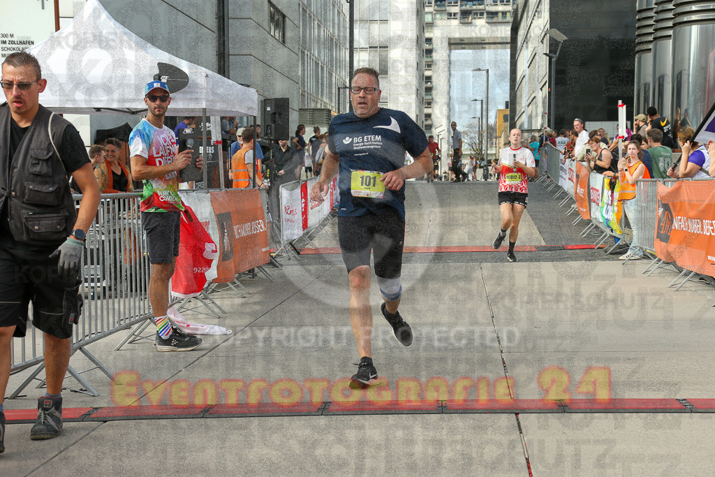 250920_1533_EX1_0005 | Sportfotografie im Rhein-Sieg Kreis, Köln, Bonn, NRW, Rheinland Pfalz, Hessen, etc. Unser Tätigkeitsfeld umfasst den Laufsport vom Volkslauf über den Marathon, Duathlon, Triathon bis zum Ultralauf wie Kölnpfad Ultra oder Schindertrail.