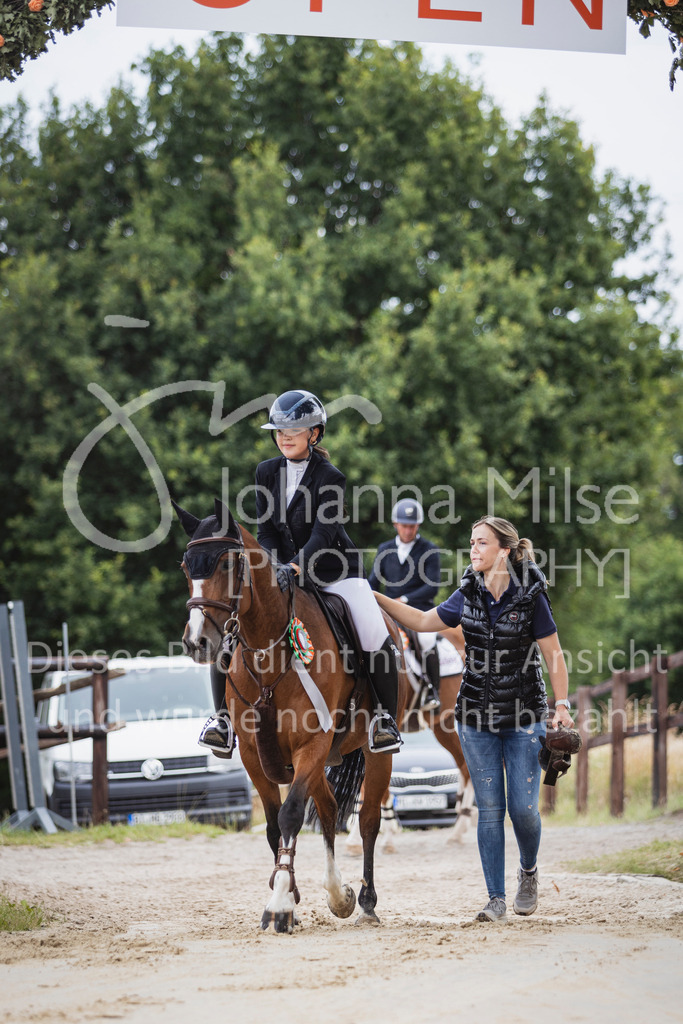 250712_BHO_2Ph-M-2-536 | Deine schönsten Turniermomente als professionelle Fotos! Entdecke hochwertige Pferdesport-Fotografie im Online-Shop. Jetzt Fotos finden & bestellen!