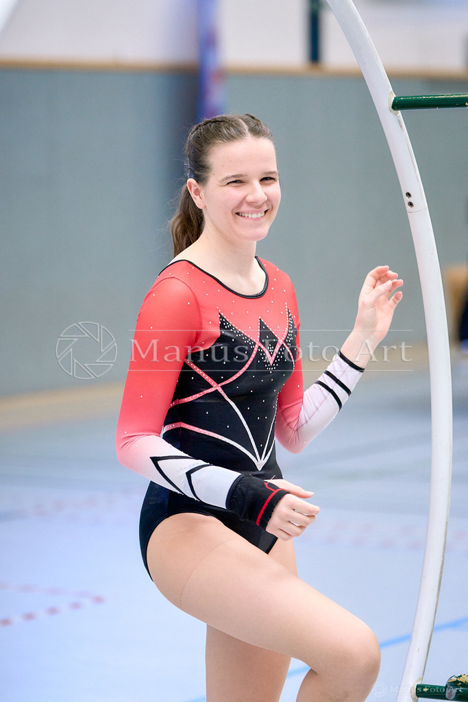 B-DSC03784 | Professionelle Sportfotografie in Hamburg, Schleswig-Holstein und Niedersachsen – spezialisiert auf Rhönrad, Geräteturnen, Leistungsturnen und rhythmische Sportgymnastik. Bundesweite Begleitung von Rhönrad-Events. Jetzt Sport-Fotos - Realisiert mit Pictrs.com