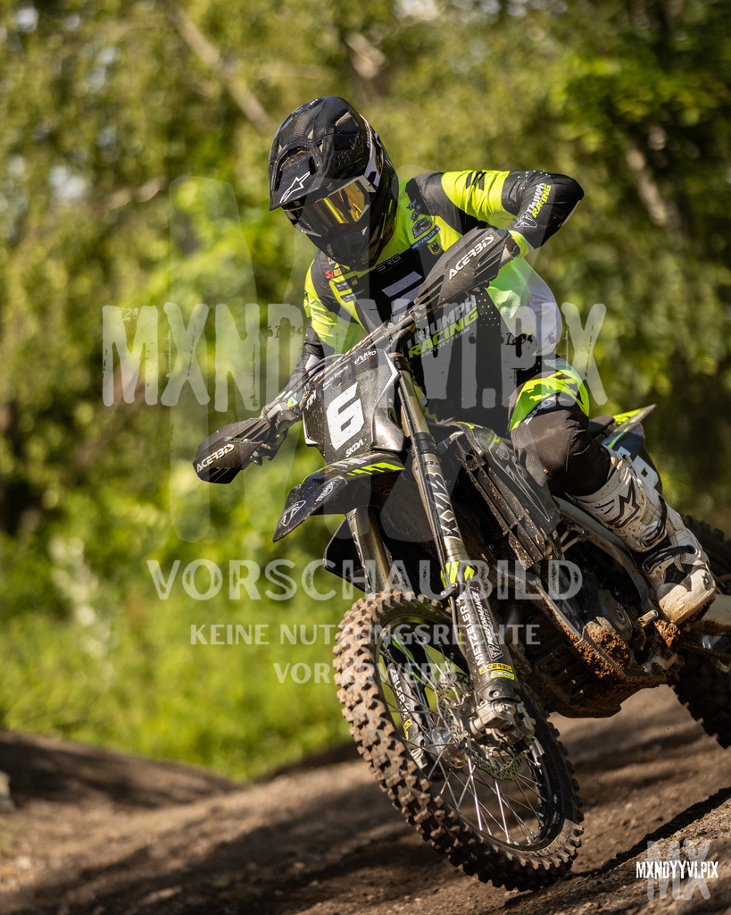 866A1105 | mxndyyvipix