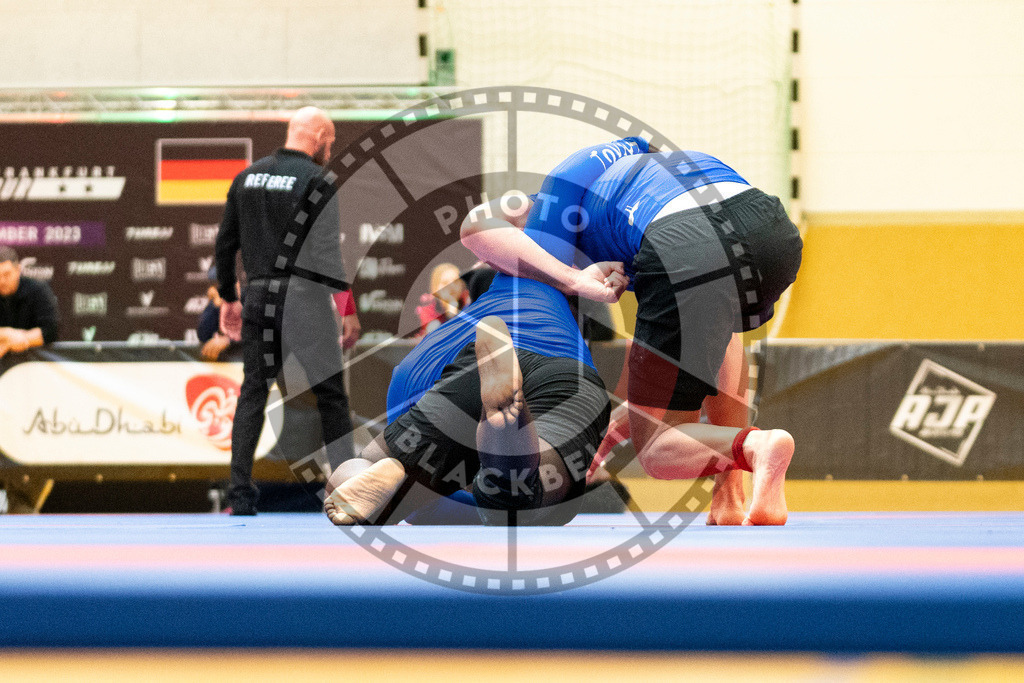 20231118PBB12941 | Fighters compete during the AJP Tour 600 Frankfurt Championship in Frankfurt/Main, Germany, on November 18, 2023.