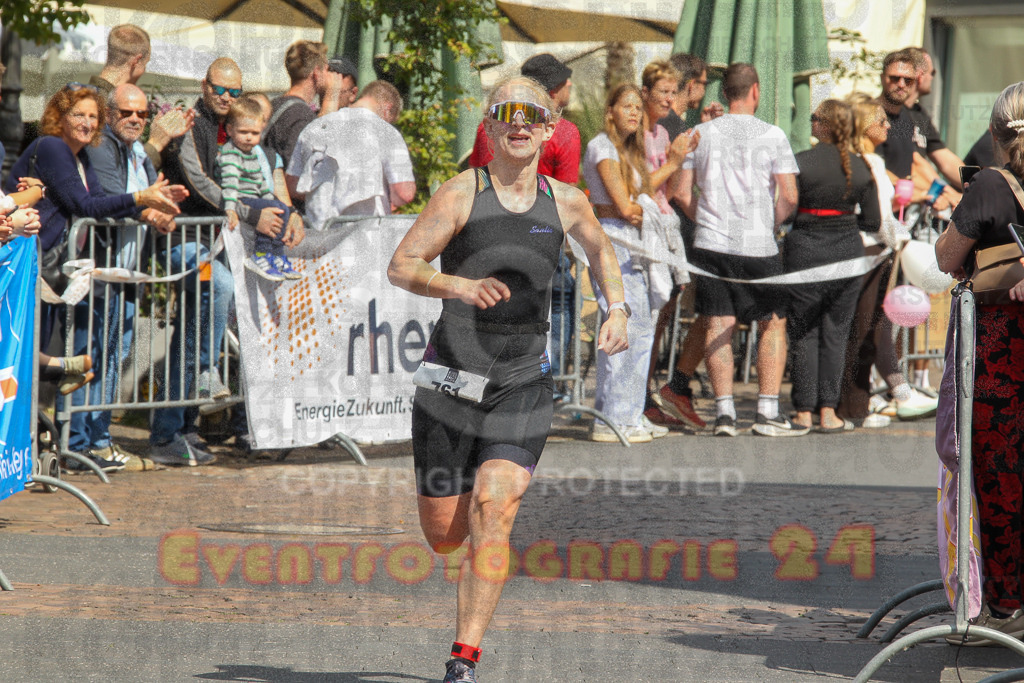 250824_1452_EV4_2322 | Sportfotografie im Rhein-Sieg Kreis, Köln, Bonn, NRW, Rheinland Pfalz, Hessen, etc. Unser Tätigkeitsfeld umfasst den Laufsport vom Volkslauf über den Marathon, Duathlon, Triathon bis zum Ultralauf wie Kölnpfad Ultra oder Schindertrail.