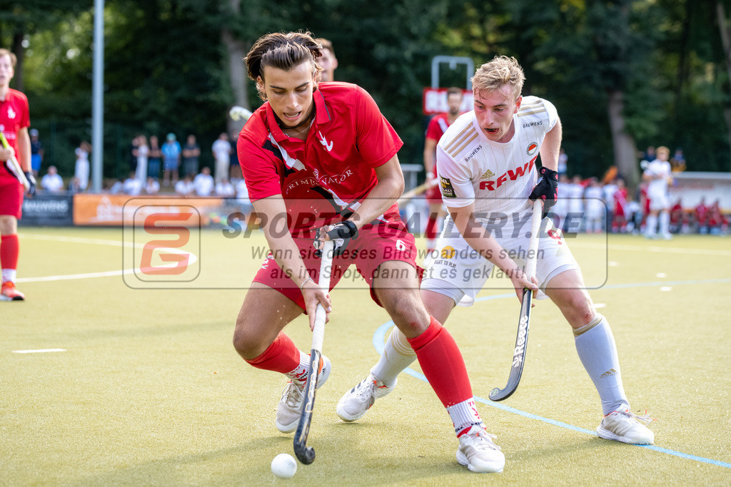 SFE_20220903_0131 | Aron Flatten ( Rot-Weiss Köln #6 ) Luis Höchemer ( Rot-Weiss Köln #9 )  ; 1. Bundesliga Hockey Herren Rot-Weiss Köln - TSV Mannheim am 03.09.2022 in Köln (KTHC Stadion Rot-Weiss Köln Tennis and Hockey Club), Photo: Stephan Fehrmann 2022 (Sports-Gallery)