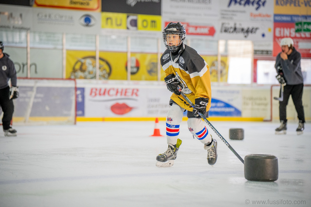 2025-09JP Hockey-Camp-Widnau-1283 | "Fussifoto.com – Ihr Ansprechpartner für hochwertige Fotografie! Entdecken Sie kreative Bilder und professionelle Dienstleistungen. Kontaktieren Sie uns für Ihre Projekte!"