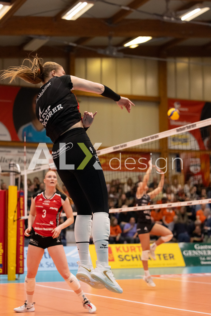 Volleyball I Frauen I Saison 2025-2026 I Volleyball NLA | Women I  Playoffs Finals 2/5 I  VC Kanti Schaffhausen - viteos NUC I  10.04.2026 | 9 Jordan Lockwood (USA) (VC Kanti Schaffhausen) – Diagonal - Realisiert mit Pictrs.com