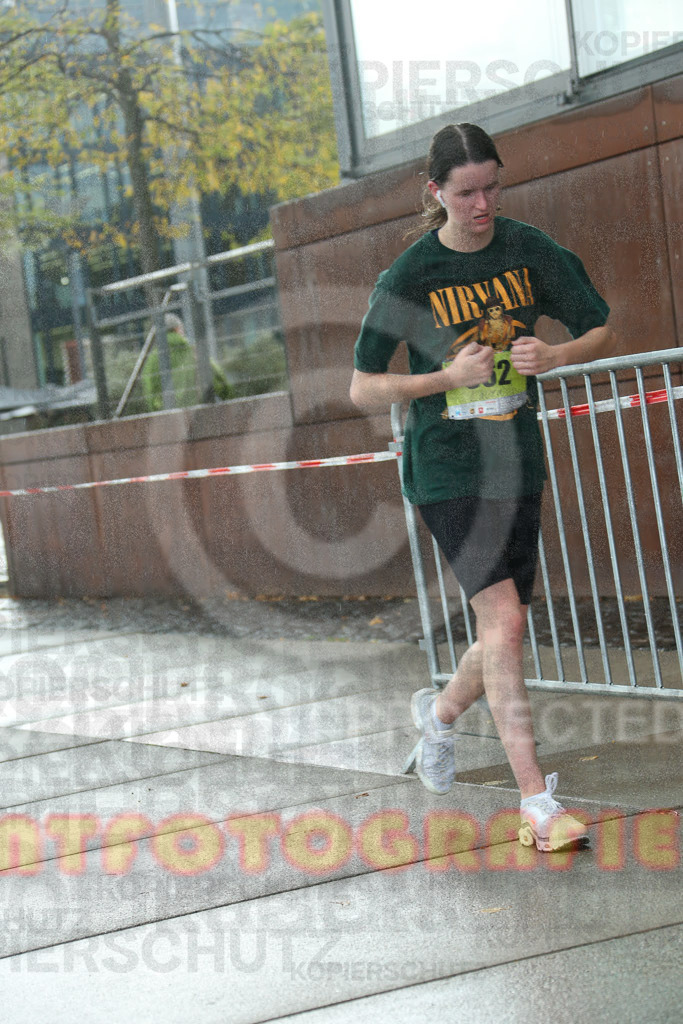 220917_1519_EX1_5380 | Sportfotografie im Rhein-Sieg Kreis, Köln, Bonn, NRW, Rheinland Pfalz, Hessen, etc. Unser Tätigkeitsfeld umfasst den Laufsport vom Volkslauf über den Marathon, Duathlon, Triathon bis zum Ultralauf wie Kölnpfad Ultra oder Schindertrail.